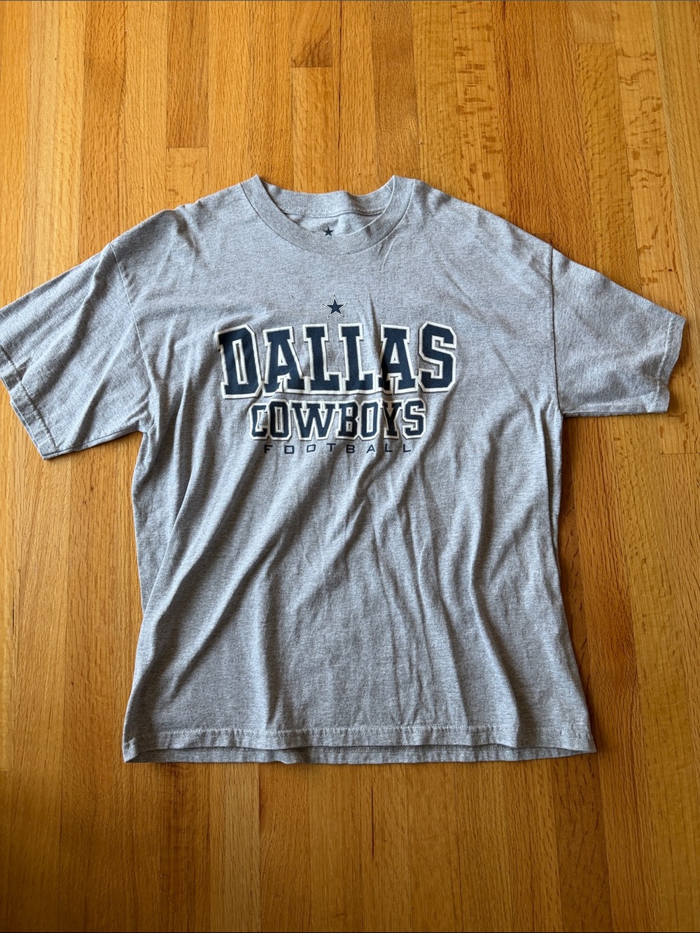 Dallas Cowboys Gray Short-Sleeve Graphic Tee
